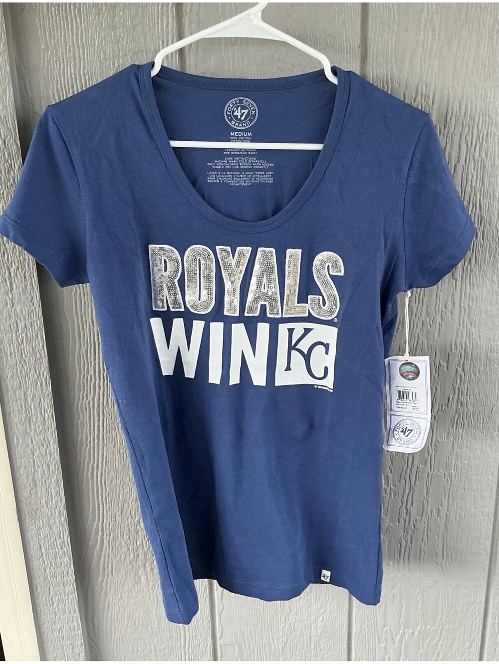 NWT 47 Brand Women’s Kansas City Royals T-shirt Sparkle Scoop Neck size Medium.